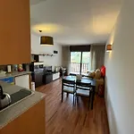 Ransol Studios Pres Des Piste Ski Hut08226